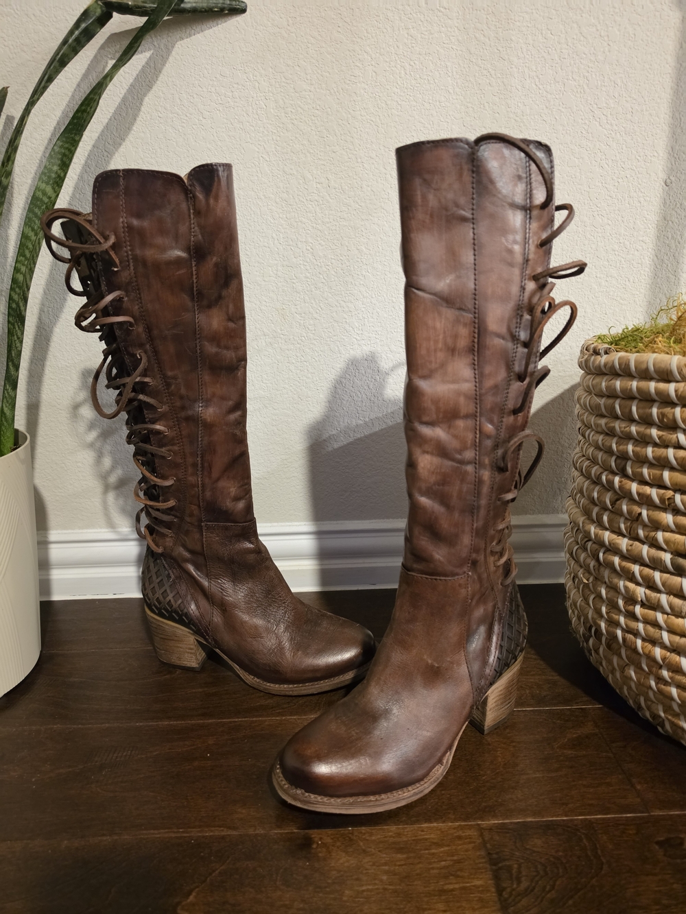 Freebird Women's Carver Lace-Up Leather Boots - Brown